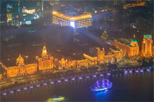 上海的产业转型与贫困消除战略